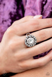 Fiercely 5th Avenue White Paparazzi Fashion Fix Set All Eyes On U 